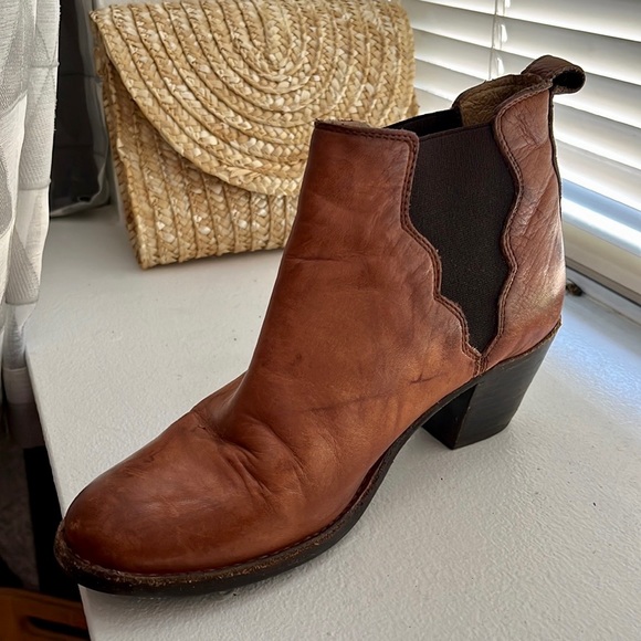 Frye Booties ❤️❤️❤️ - Picture 3 of 4